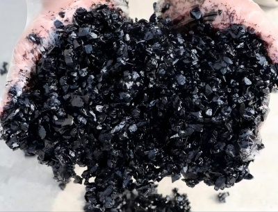 临河沥青冷补料（沥青砂）的优势特点与施工流程解析